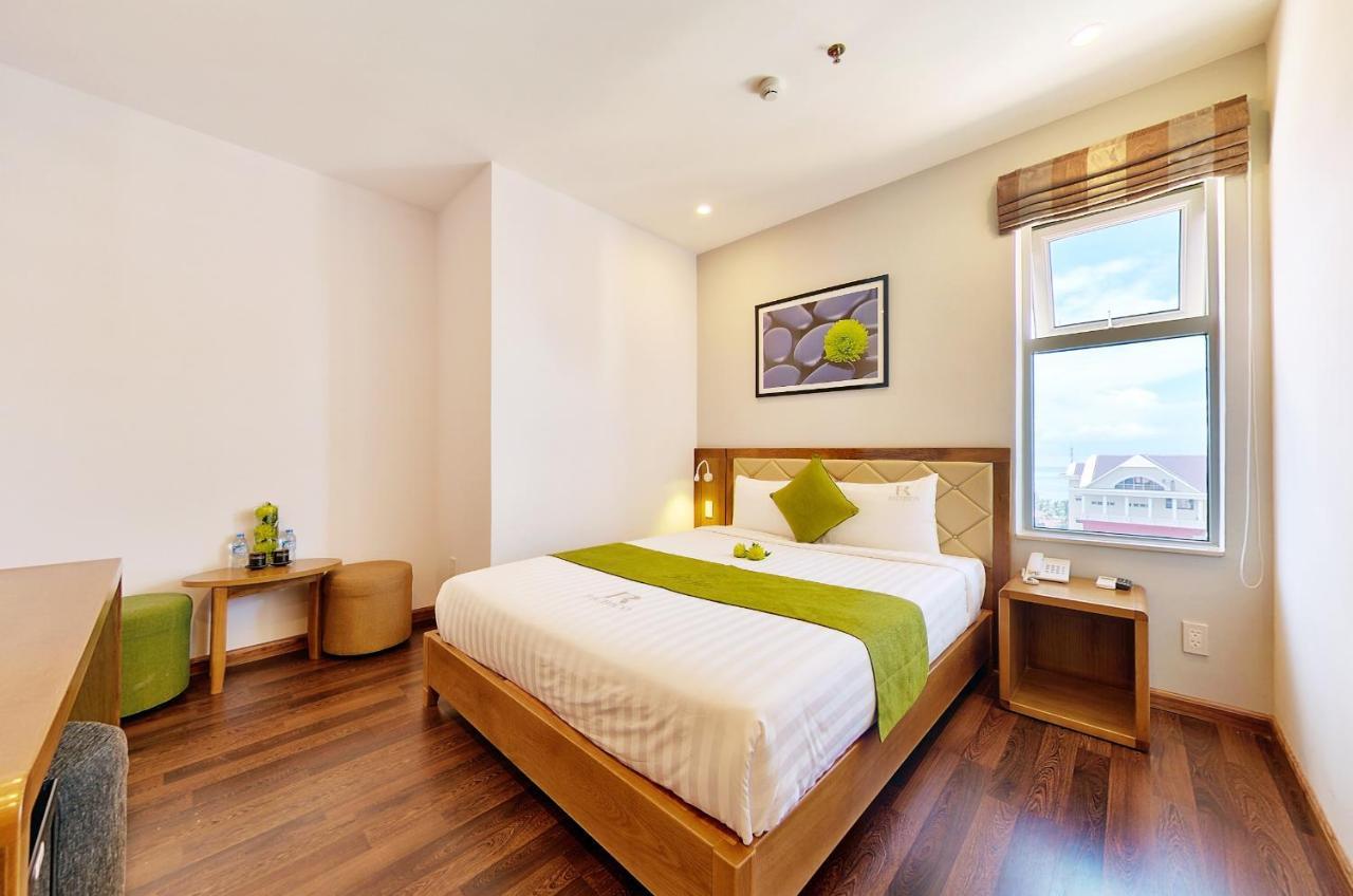 Richico Luxury Apartel Ocean Da Nang Exterior photo