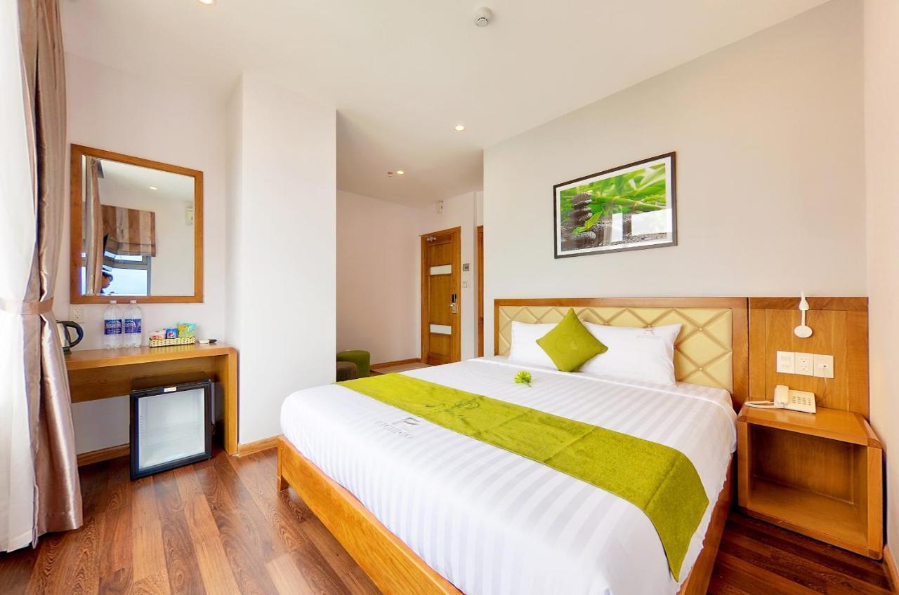 Richico Luxury Apartel Ocean Da Nang Exterior photo
