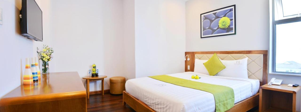 Richico Luxury Apartel Ocean Da Nang Exterior photo