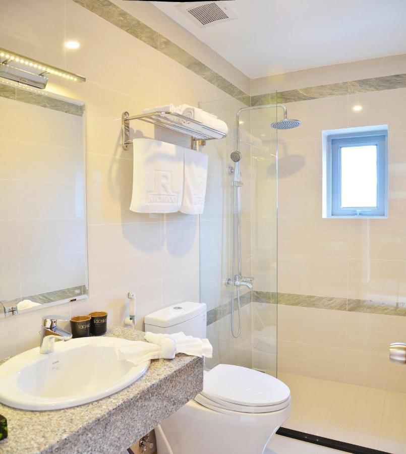 Richico Luxury Apartel Ocean Da Nang Exterior photo